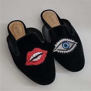 SCHUTZ Black Mules with Lip and Eye Embroidery super comfy 6.5